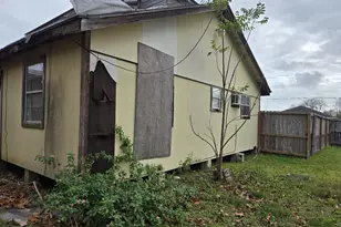 6912 Carver Ave, Texas City, TX 77591 - Photo 1