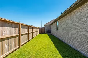 4921 Harbor Brooks Ln, League City, TX 77573 - Photo 15