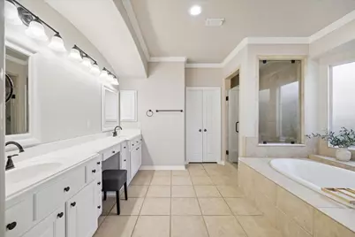 2202 Summer Wind Drive, Sugar Land, TX 77479 - Photo 17