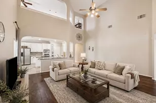 2202 Summer Wind Dr, Sugar Land, TX 77479 - Photo 9