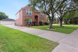 5002 Hearth Hollow Ln, Sugar Land, TX 77479 - Photo 3