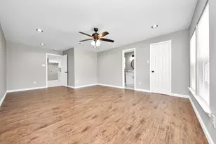 5743 Newquay St, Houston, TX 77085 - Photo 3