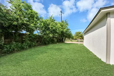 5743 Newquay Street, Houston, TX 77085 - Photo 33
