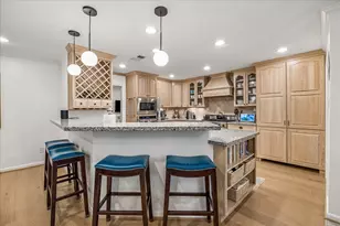 12706 Barryknoll Ln, Houston, TX 77024 - Photo 9