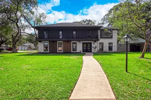 2614 E Pebble Beach Dr, Missouri City, TX 77459 - Photo 1