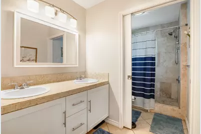 1010 Rosewood Drive, Dickinson, TX 77539 - Photo 19