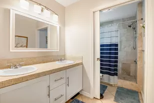 1010 Rosewood Dr, Dickinson, TX 77539 - Photo 19