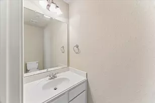 8107 Whisper Point Dr, Houston, TX 77040 - Photo 31