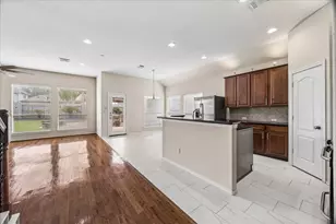 8107 Whisper Point Dr, Houston, TX 77040 - Photo 9