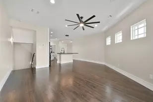 1716 23rd St, Galveston, TX 77550 - Photo 9
