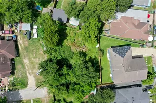 706 Embry St, Houston, TX 77009 - Photo 1