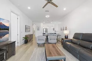 199 Waterpoint Ct, Conroe, TX 77356 - Photo 11