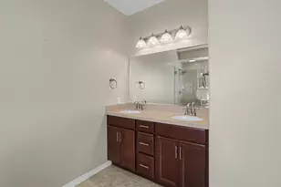 2875 Torano Cir, League City, TX 77573 - Photo 23