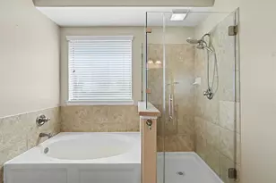 2875 Torano Cir, League City, TX 77573 - Photo 21