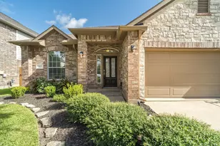 2875 Torano Cir, League City, TX 77573 - Photo 5