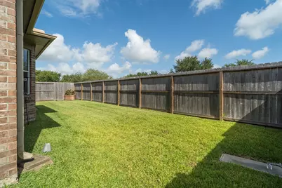 2875 Torano Circle, League City, TX 77573 - Photo 35