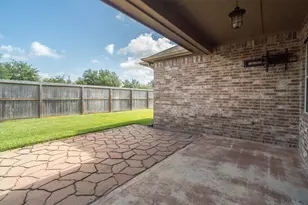 2875 Torano Cir, League City, TX 77573 - Photo 31