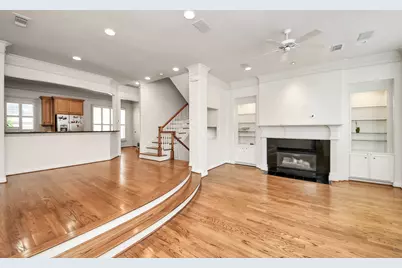 1912 Greenwich Place Drive, Houston, TX 77019 - Photo 7