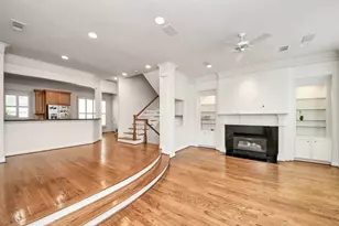 1912 Greenwich Pl Dr, Houston, TX 77019 - Photo 7