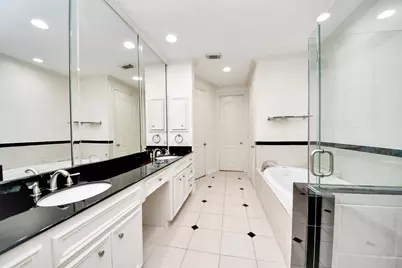 1912 Greenwich Place Drive, Houston, TX 77019 - Photo 17