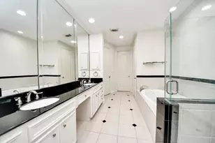 1912 Greenwich Pl Dr, Houston, TX 77019 - Photo 17
