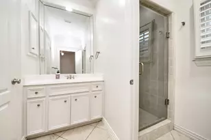 1912 Greenwich Pl Dr, Houston, TX 77019 - Photo 5