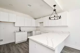 5030 Rapido Rd, Houston, TX 77033 - Photo 3