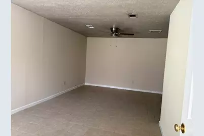 16030 Blackhawk Boulevard, Friendswood, TX 77546 - Photo 11
