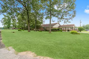 303 Greenwood Dr, Livingston, TX 77351 - Photo 35