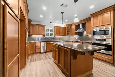 303 Greenwood Drive, Livingston, TX 77351 - Photo 11