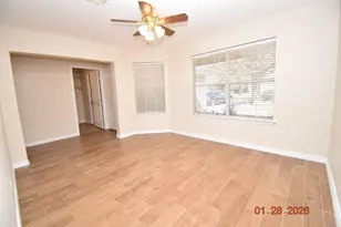 338 Brightfield Ln, Dickinson, TX 77539 - Photo 3