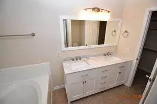 338 Brightfield Ln, Dickinson, TX 77539 - Photo 11