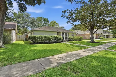 12919 Westhorpe Drive, Houston, TX 77077 - Photo 31