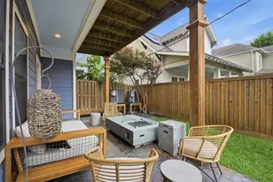2702 Nicholson St, Houston, TX 77008 - Photo 43