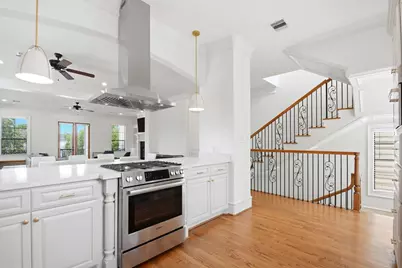 2702 Nicholson Street, Houston, TX 77008 - Photo 15