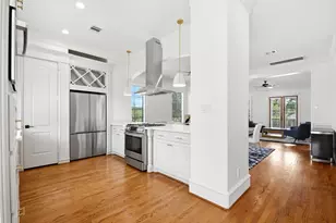 2702 Nicholson St, Houston, TX 77008 - Photo 7