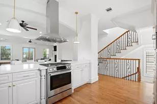 2702 Nicholson St, Houston, TX 77008 - Photo 5