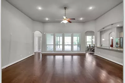 2068 Brookmont Drive, Conroe, TX 77301 - Photo 9