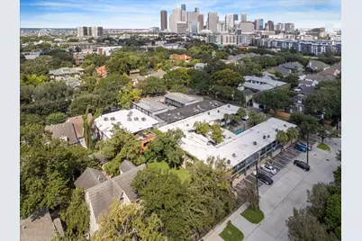 221 Emerson Street, Houston, TX 77006 - Photo 9