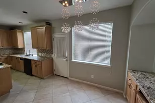 2706 Sterling Fields Dr, Pearland, TX 77584 - Photo 5