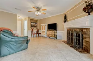 15811 Spring Forest Dr, Houston, TX 77059 - Photo 11