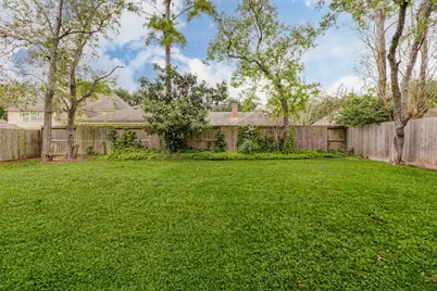 15811 Spring Forest Drive, Houston, TX 77059 - Photo 25