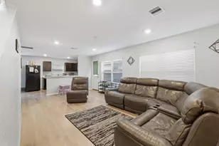 3655 Solanum Dr, Conroe, TX 77301 - Photo 3