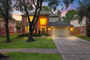 2212 Palm Lagoon Dr, League City, TX 77573 - Photo 1