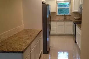 3010 Castlewood St, Houston, TX 77025 - Photo 5