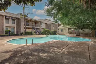 8201 Richmond Ave, Houston, TX 77063 - Photo 25