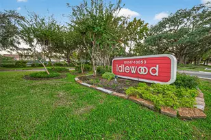 10053 Westpark Dr, Houston, TX 77042 - Photo 25