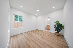 1106 Weiss St, Houston, TX 77009 - Photo 5