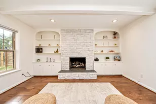 12574 Westerley Ln, Houston, TX 77077 - Photo 9