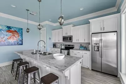 879 Wommack, Crystal Beach, TX 77650 - Photo 19